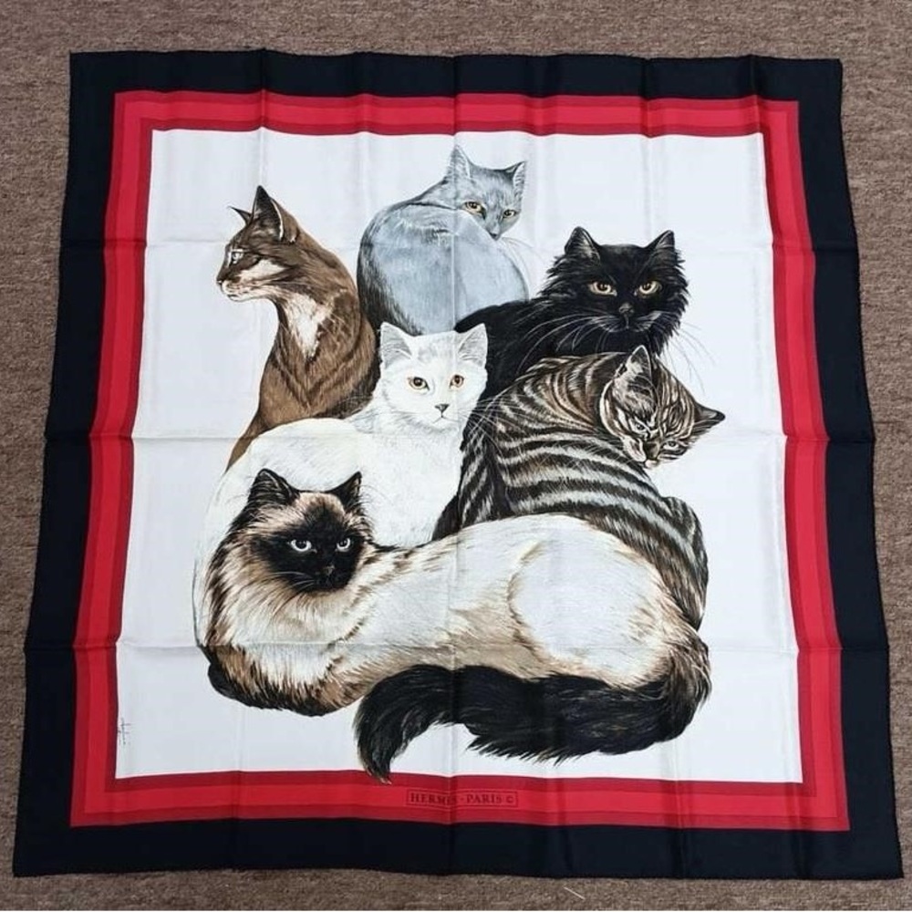 HERMÈS Scarf Les Chats 1985 Daphne Duchesne 90 Black Red White